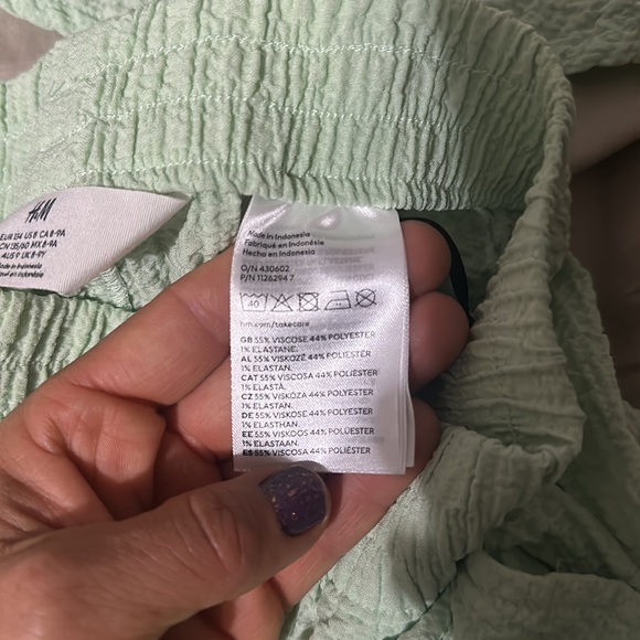 H&M set girls size 8. Tank top with scrunch front and wide leg pants - Picture 4 of 5